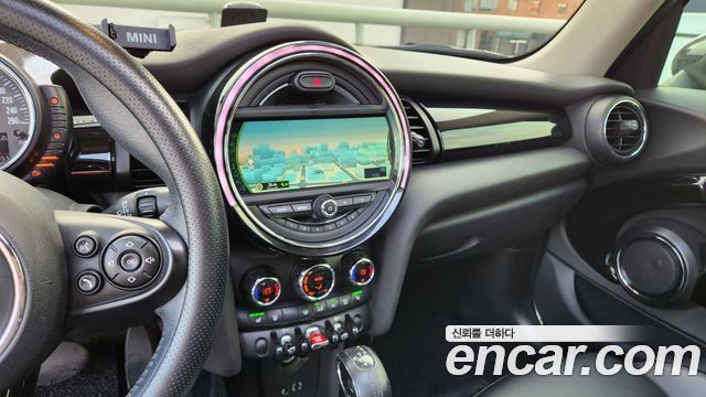 MINI Cooper D 5Door HIGH 3rd 2015 — фото 17