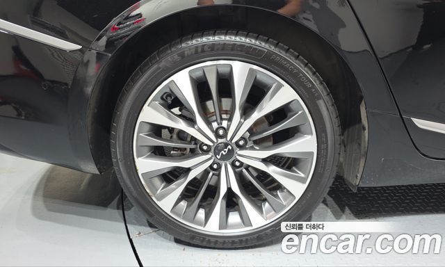 Kia K8 2.5 Gasoline 2WD Noblesse 2022 — фото 5