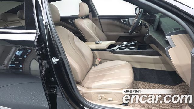 Kia K8 2.5 Gasoline 2WD Noblesse 2022 — фото 11