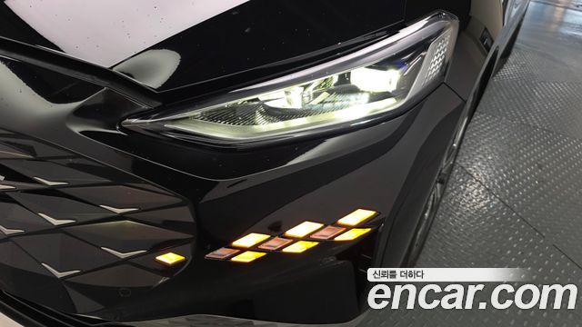 Kia K8 2.5 Gasoline 2WD Noblesse 2022 — фото 22