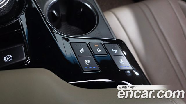 Kia K8 2.5 Gasoline 2WD Noblesse 2022 — фото 29