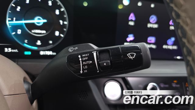 Kia K8 2.5 Gasoline 2WD Noblesse 2022 — фото 39