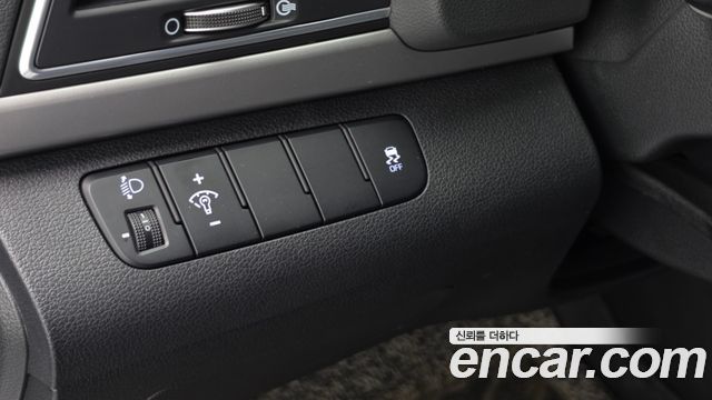 Hyundai Avante (AD) 1.6 GDI Premium 2018 — фото 19