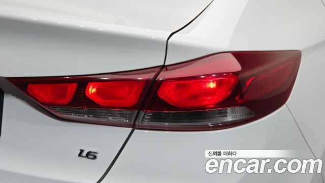Hyundai Avante (AD) 1.6 GDI Premium 2018 — фото 23
