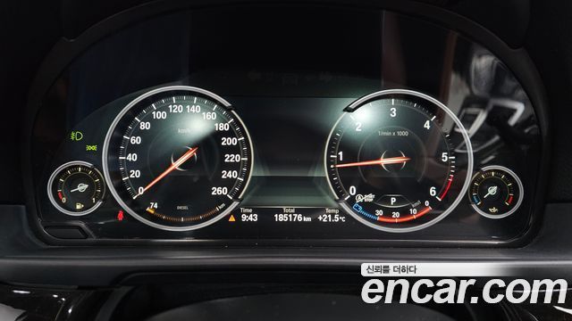 BMW 5 Series (F10) 520d 2013 — фото 8
