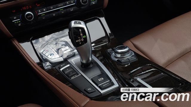BMW 5 Series (F10) 520d 2013 — фото 9