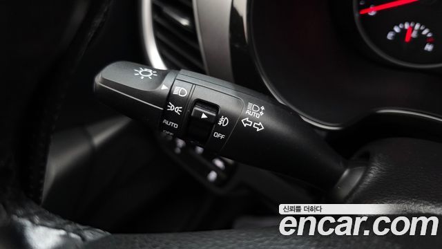 Kia Seltos Diesel 1.6 2WD Signature 2021 — фото 27