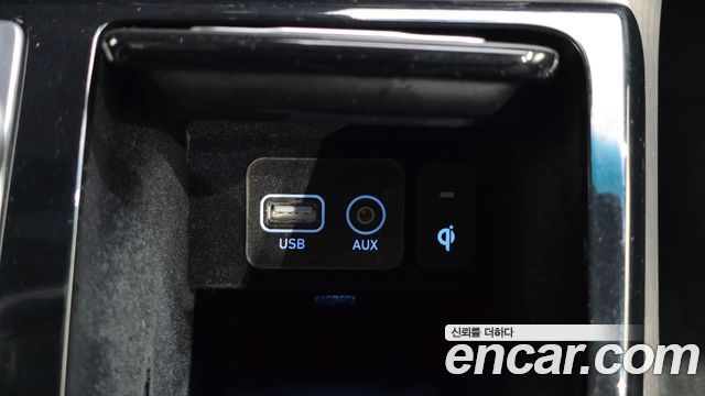 Genesis EQ900 3.3 T-GDI AWD Premiun Luxury 2018 — фото 13