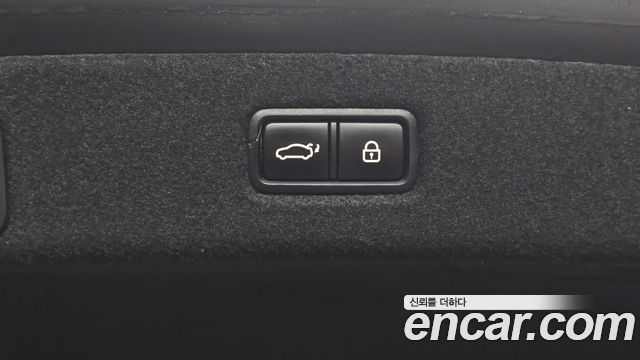 Genesis EQ900 3.3 T-GDI AWD Premiun Luxury 2018 — фото 18
