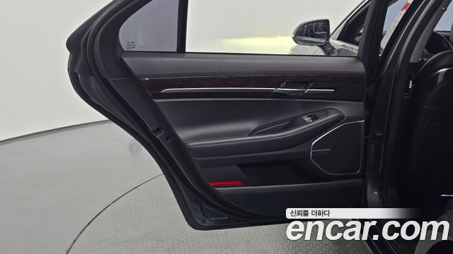 Genesis EQ900 3.3 T-GDI AWD Premiun Luxury 2018 — фото 25