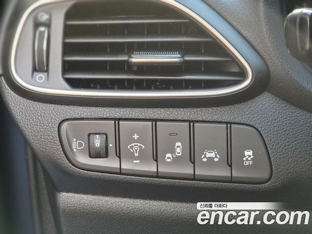 Hyundai i30 (PD) 1.4 Turbo Style 2018 — фото 14