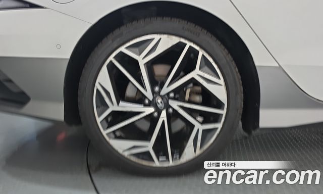 Hyundai Ioniq 6 Long Range Prestige 2023 — фото 5