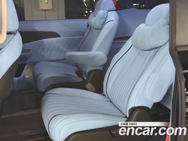 Kia Carnival (IV) Gasoline 9-Seater Hi Limousine (7-seater Limousine(Special vehicle) 2025 — фото 6