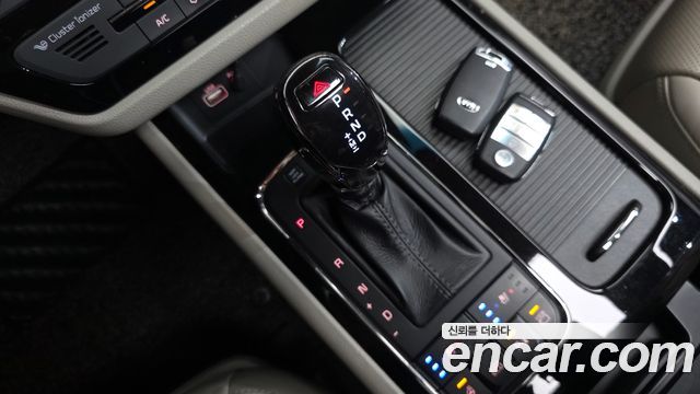 Kia Carnival Gasoline 9-seater Noblesse 2016 — фото 9