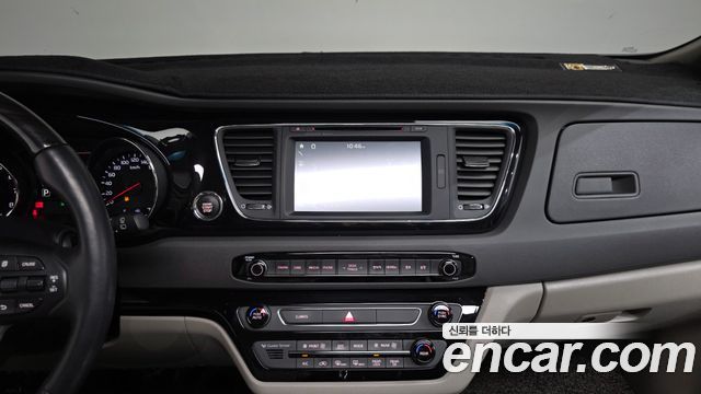 Kia Carnival Gasoline 9-seater Noblesse 2016 — фото 14