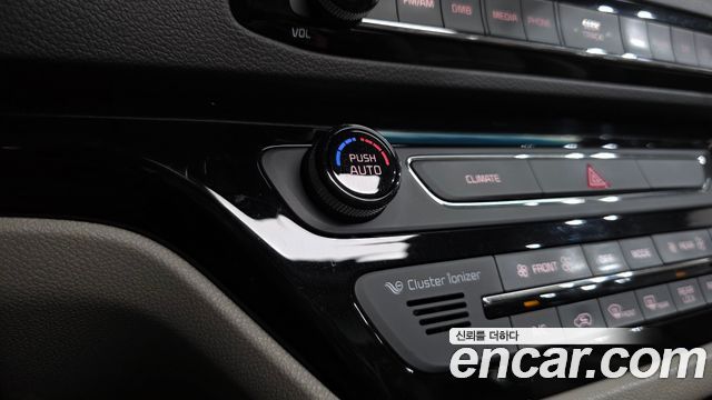 Kia Carnival Gasoline 9-seater Noblesse 2016 — фото 41
