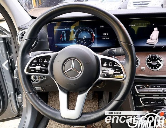 Mercedes-Benz E-Class (W213) E300 4MATIC Exclusive 2019 — фото 7