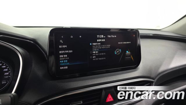 Hyundai Santa Fe Diesel 2.2 2WD Prestige 2021 — фото 15