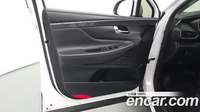 Hyundai Santa Fe Diesel 2.2 2WD Prestige 2021 — фото 24