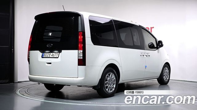 Hyundai Staria L3.5 Cargo 5-Seater Modern 2022 — фото 2