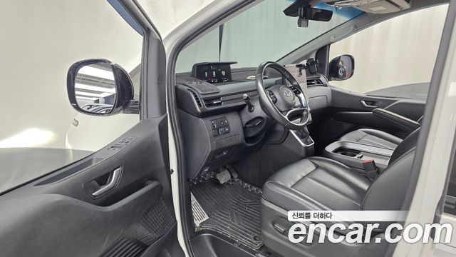 Hyundai Staria L3.5 Cargo 5-Seater Modern 2022 — фото 10