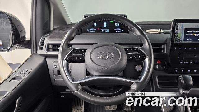 Hyundai Staria L3.5 Cargo 5-Seater Modern 2022 — фото 12
