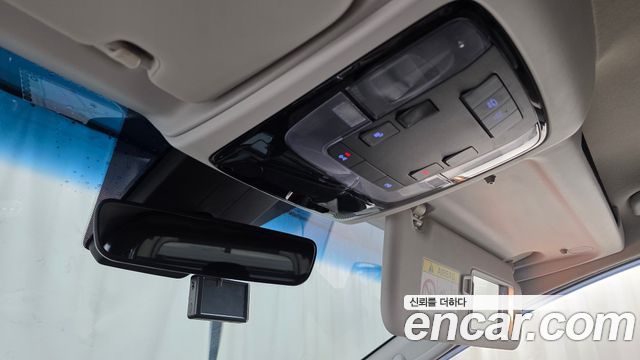 Hyundai Staria L3.5 Cargo 5-Seater Modern 2022 — фото 17