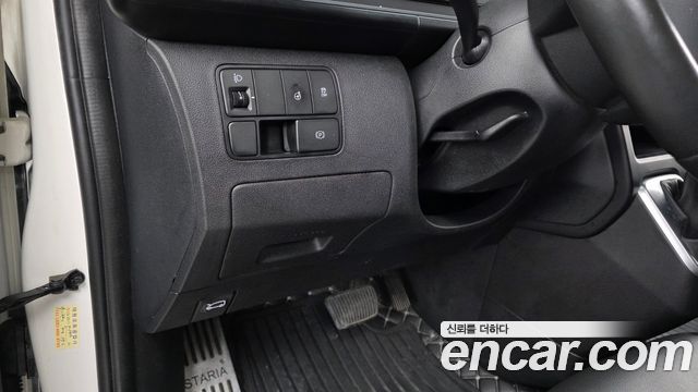 Hyundai Staria L3.5 Cargo 5-Seater Modern 2022 — фото 19