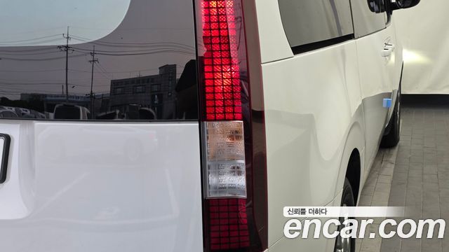 Hyundai Staria L3.5 Cargo 5-Seater Modern 2022 — фото 23