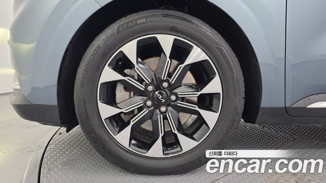 Kia Carnival (IV) Gasoline 7-Seater Outdoor Noblesse 2023 — фото 5