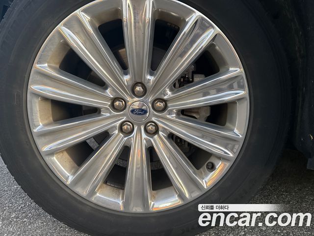 Ford Explorer (VI) 2.3 LimIted 4WD 2020 — фото 5