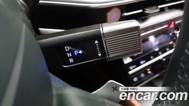 Hyundai Grandeur (GN7) 3.5 LPG 2WD Premium 2024 — фото 9