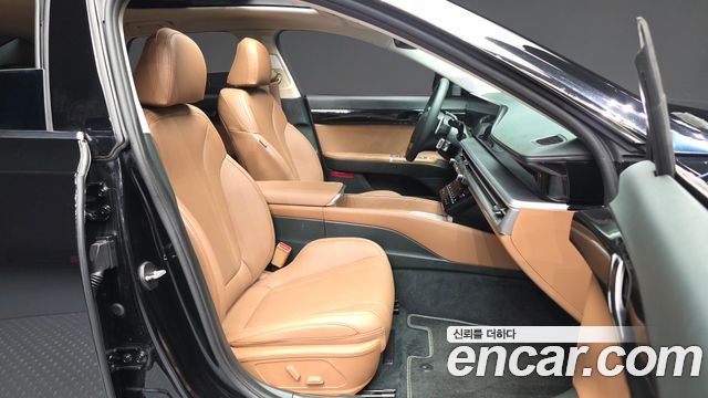 Hyundai Grandeur (GN7) 3.5 LPG 2WD Premium 2024 — фото 11