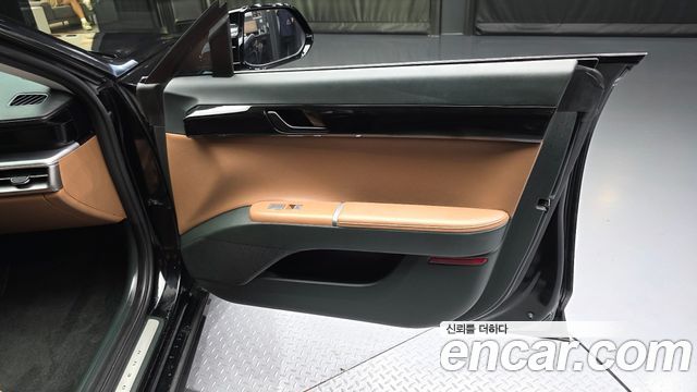 Hyundai Grandeur (GN7) 3.5 LPG 2WD Premium 2024 — фото 24