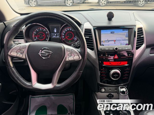 KG Mobility (SsangYong) Tivoli LX 2WD HI-DLX 2016 — фото 17