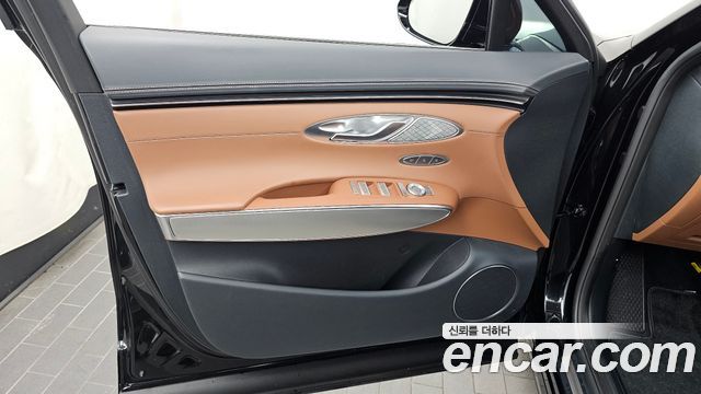 Genesis GV70 2.5T Gasoline 2WD 2024 — фото 24