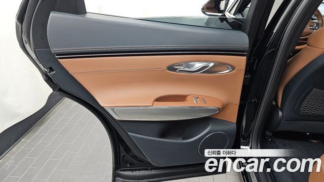 Genesis GV70 2.5T Gasoline 2WD 2024 — фото 25