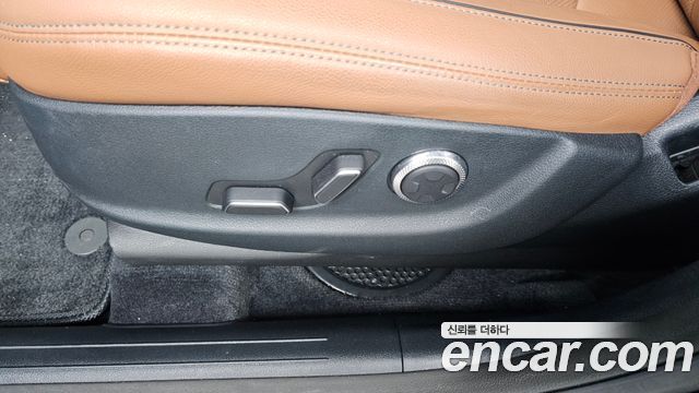 Genesis GV70 2.5T Gasoline 2WD 2024 — фото 32