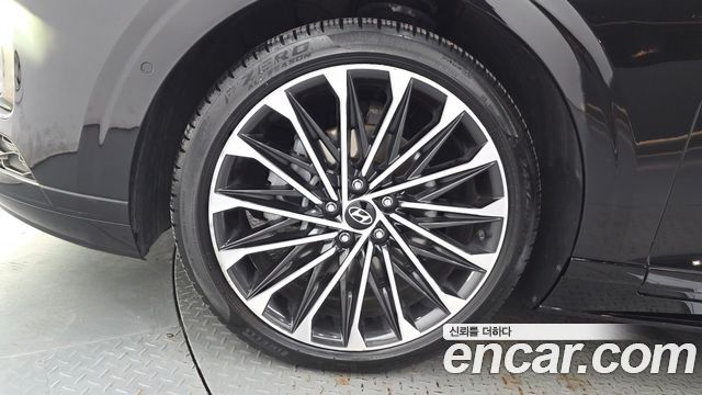 Hyundai Grandeur (GN7) 2,5 Gasoline 2WD Calligraphy 2023 — фото 5