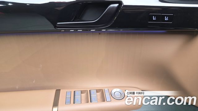 Hyundai Grandeur (GN7) 2,5 Gasoline 2WD Calligraphy 2023 — фото 18