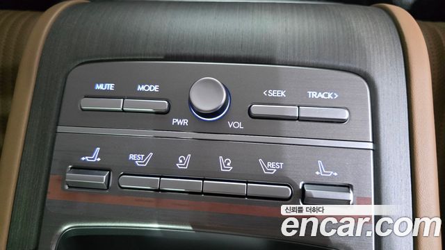 Hyundai Grandeur (GN7) 2,5 Gasoline 2WD Calligraphy 2023 — фото 29