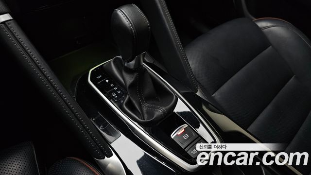 Renault Korea QM6 2.0 LPe Premiere 2WD 2022 — фото 9