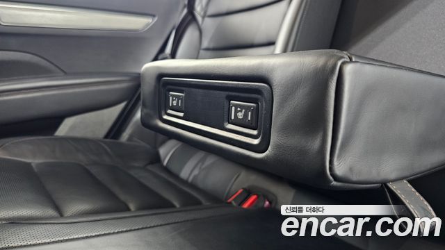 Renault Korea QM6 2.0 LPe Premiere 2WD 2022 — фото 19