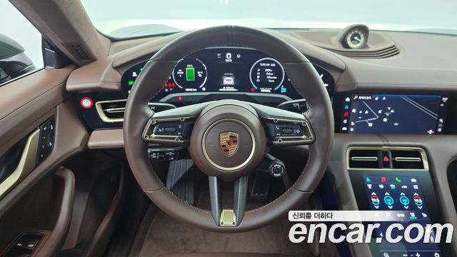 Porsche Taycan GTS 2025 — фото 12