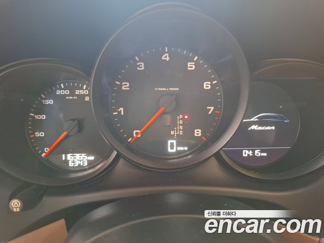 Porsche Macan 2.0 95B 2015 — фото 8