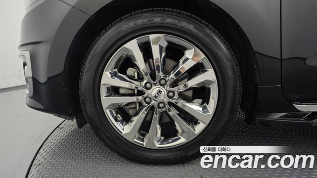 Kia Carnival 9-seater Prestige 2018 — фото 5