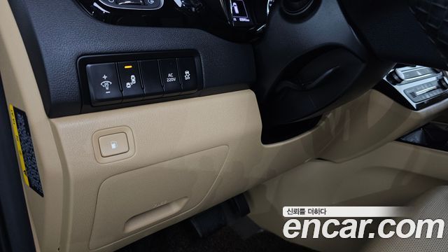 Kia Carnival 9-seater Prestige 2018 — фото 27