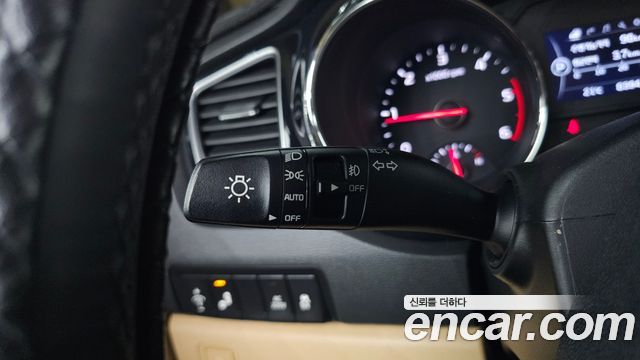 Kia Carnival 9-seater Prestige 2018 — фото 30