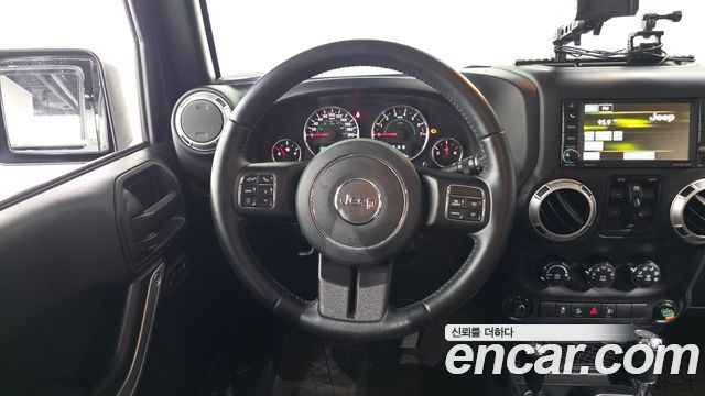 Jeep Wrangler (JK) 3.6 Rubicon 4Door 2017 — фото 12