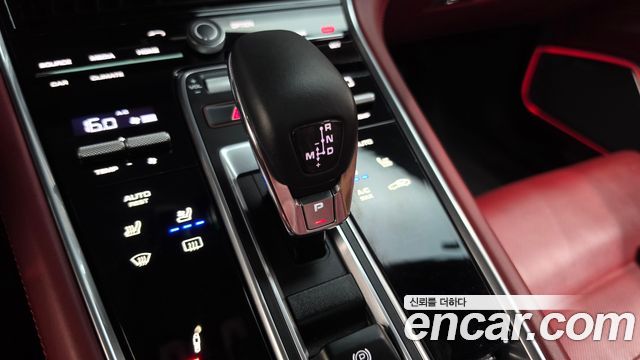 Porsche Panamera (971) 3.0 AWD 2018 — фото 9